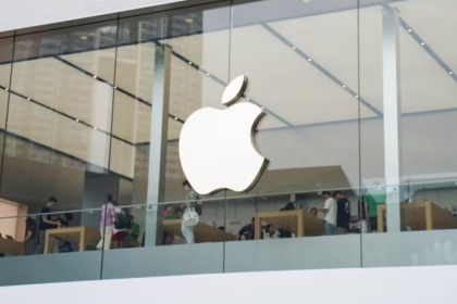 Apple Faces Innovation Crisis in 2025: Vision Pro Flops, EV Projects Cancels
