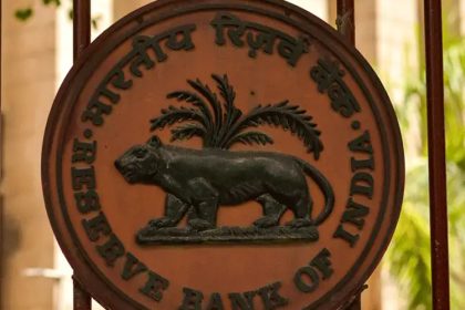 RBI-Directs-Banks-to-Pay-8-Percent-Interest-for-Pension-Payment-Delays