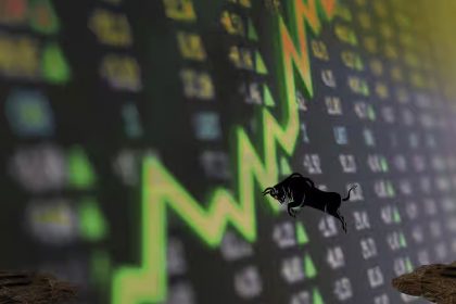 Should Investors Hold Liquidity in a Falling Market